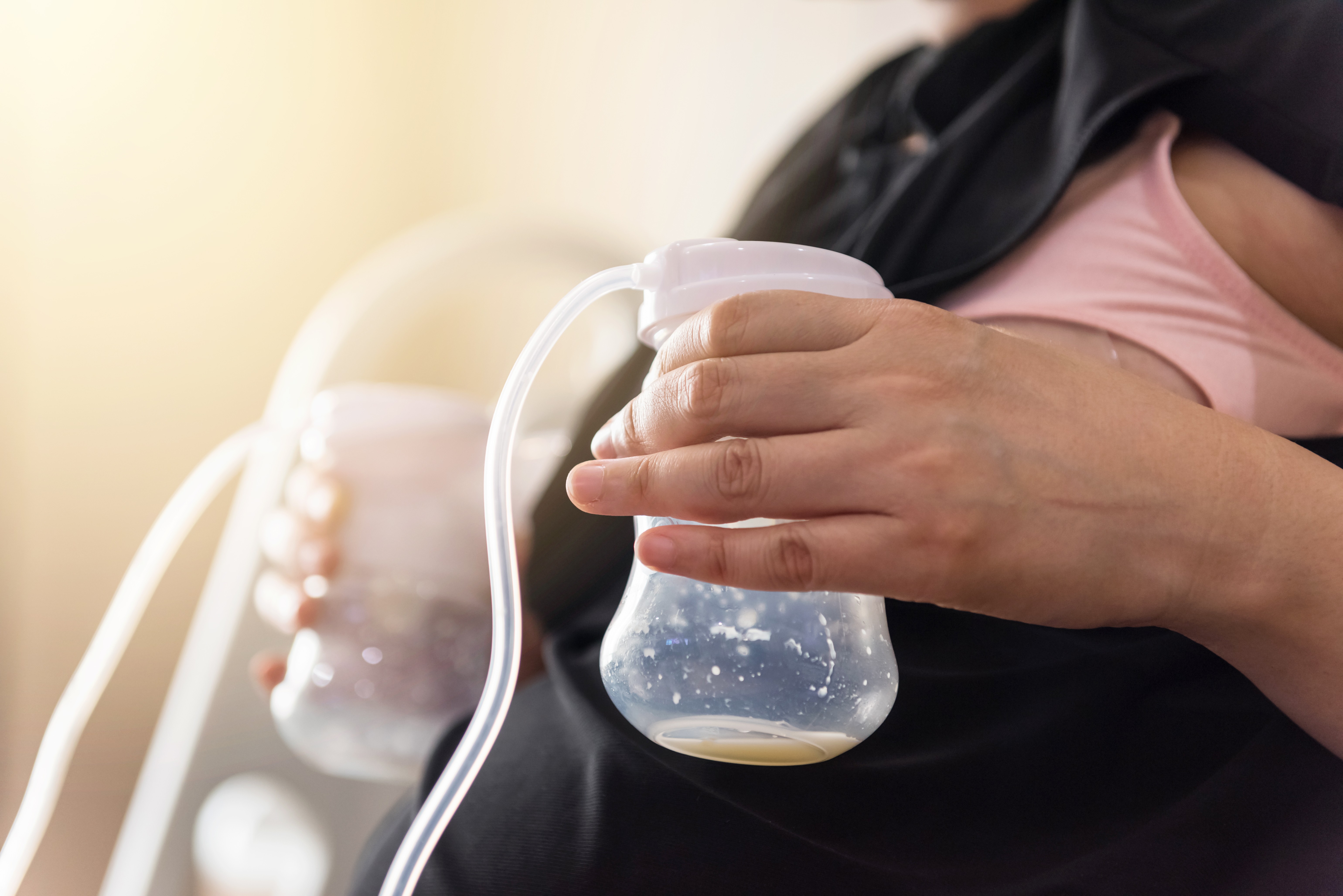 Let-Down Reflex, tanda LDR, cara memicu LDR, menyusui lancar, tips menyusui, Bunda, si Kecil